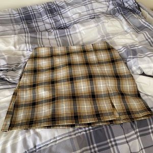 Urban Outfitters Plaid Mini Skirt Size Medium